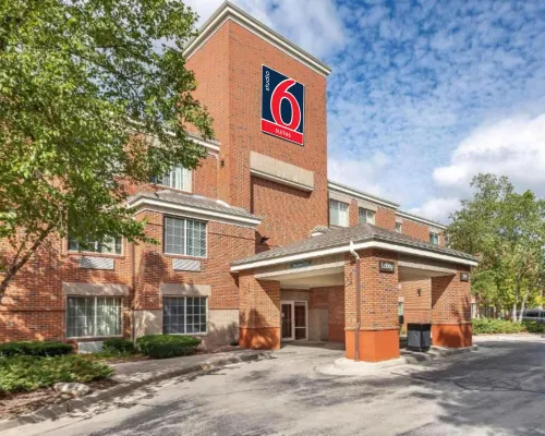 Studio 6 Extended Stay Milwaukee Brookfield WI Hotels in Brookfield