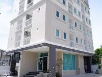Memo Bangsaen Hotels near Bangsaen Beach Roundabout