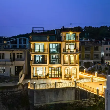 Floral Hotel · Yue Ting Nan She hotel (Nan Chang Tu Beach Shop)