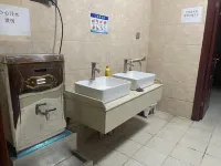 Yinguan Business Hotel