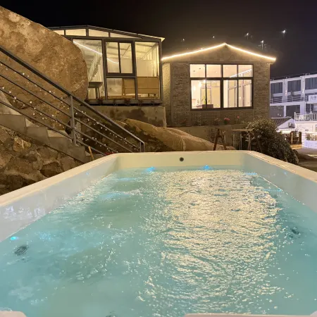Nanjidao Houlongbo Hotel