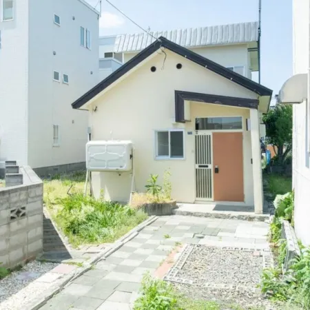 Hachiken House