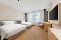 Elong Anyun Hotel