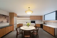 Floral Hotel · Wuyuan Fanglin Yayuan Homestay (Wuyuan High-Speed Rail Station Branch) - Afhentnings-/afleveringstjenester