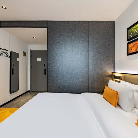 Ningbo · Guanhe Hotel (Beilun Intime City · Zhonghe Road Metro Station) Отели в г. Нинбо