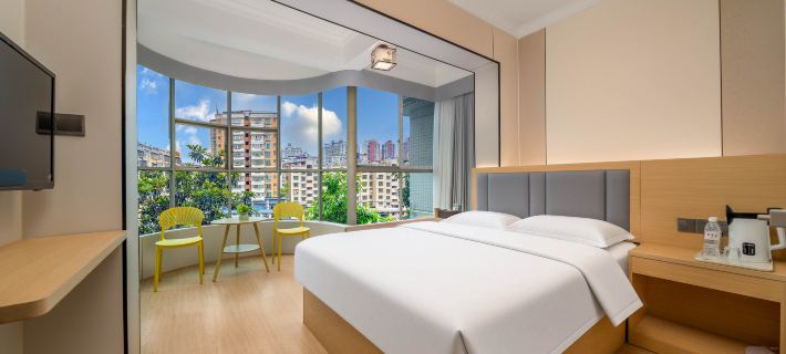 Duyun Dazhong Hotel (Passenger Terminal Shiban Ancient Street Branch) Отели в г. Дуюн
