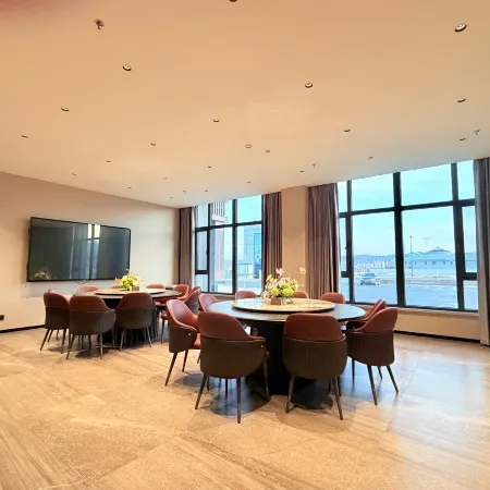 Longjing Yanghang Hotel