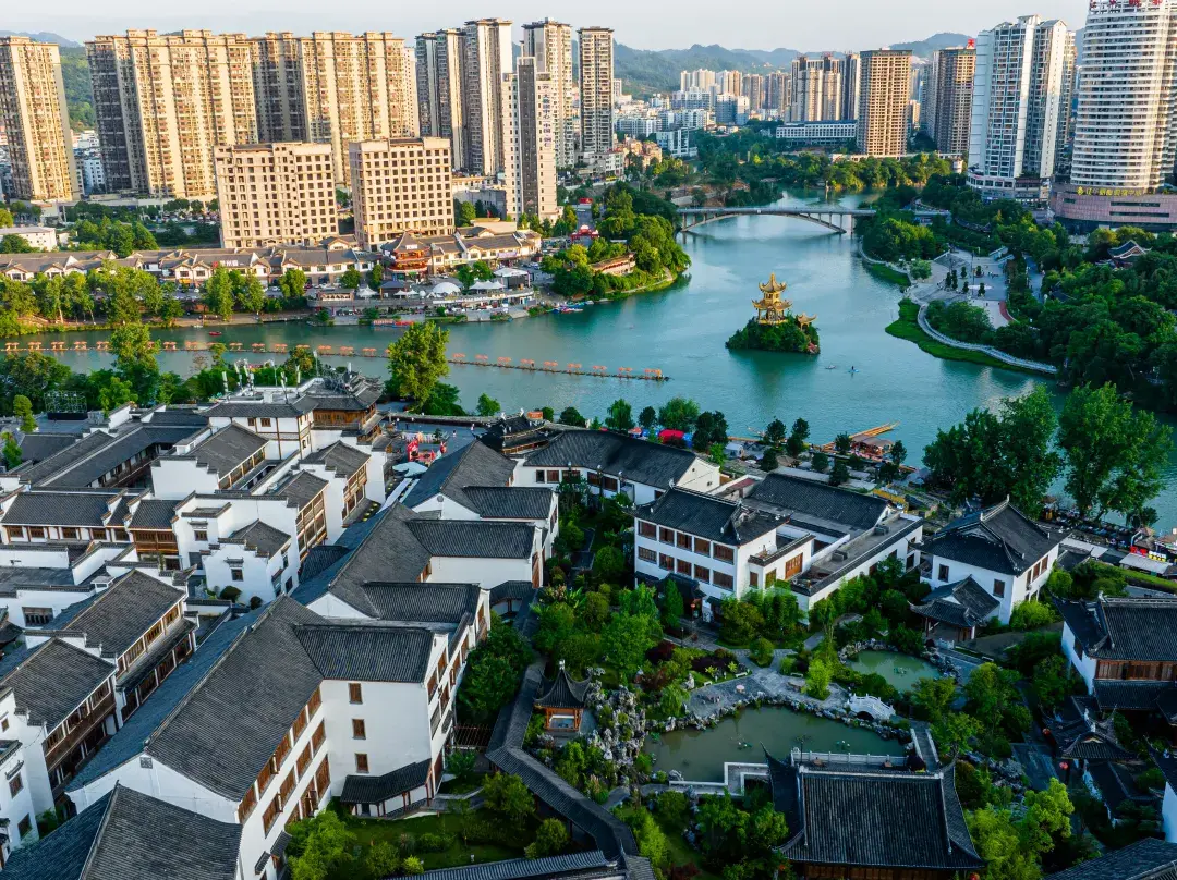 Tongren Fengyue Fenghuang Hotel - Tongren