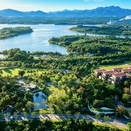 LuxeBay Resort Hotels in Wanning