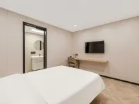Shufu Hotel Shanghai (Jinsha Jianglu Metro Station, Global Harbor) - parking