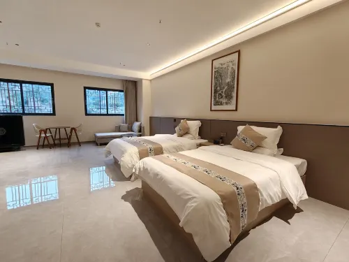 Longyue Hotel - 3-Star