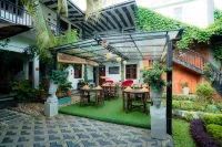 Airport J Dream Resort - 2-Star