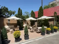 Canyon Hills Hotel