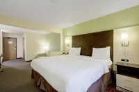 Saint Joseph Inn & Suites Benton Harbor Near I-94 - 2-Star