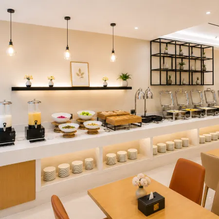 City Comfort Inn Hotel (Wuzhou Taiyang Plaza municipal government )