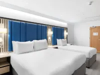 Spark by Hilton London Chiswick Hotels near Chiswick