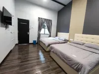 Cozy Private Room with Ensuite Bathroom in Bukit Bakri - 3 ดาว