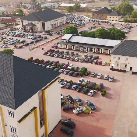 CRISPAN SUITES & EVENT CENTRE