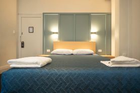 Kiwi International Hotel