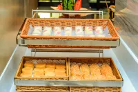 アトゥールホテル ラサ布達拉宮広場宇拓路歩行街 - 朝食