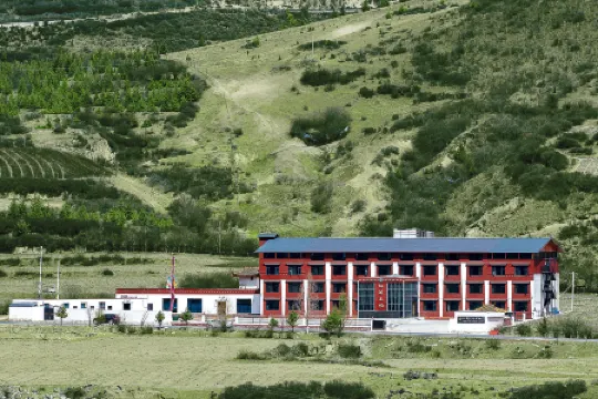 Songpan Renge Tianlun Hotel (Chuanzhusi Airport)