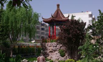 Sanheyuan Hotel
