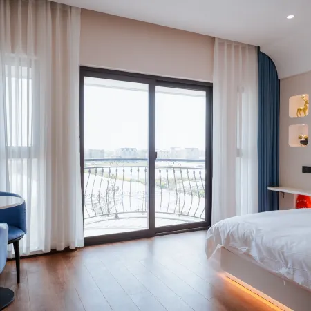 Shiguang Homestay(Shanghai Lingang Dishuihu Branch) Отели рядом с достопримечательностью «Озеро Дишуй»