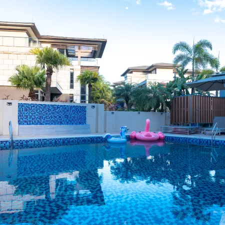 Ansu Hailing Island Poly Pool Villa Resort