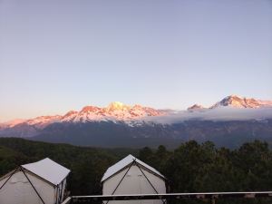 麗江玉龍雪山茅茨星空帳篷民宿