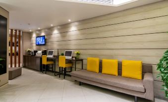 Homeinn Plus Hotel (Suzhou North High-speed Railway Station Weitang)