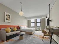 Hilton Garden Inn Jiaxing Xiuzhou Hôtels à : Yaohan Shopping Mall Area