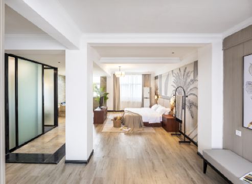 Moshu Light Luxury Hotel (Caimingyuan East Gate Branch, Shangcai Pedestrian Street)