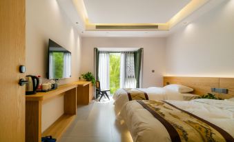 Pingjiang Daxuchong B&B Inn