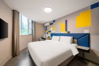 7Days hotel (Shanghai Lujiazui Area Tangqiao Subway Station) Район Луцзяцзуй: отели