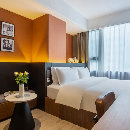 Repulse Bay S Hotel (Yibin Changjiang Park Wal-Mart)