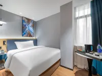 Bojin Hotel (Shenzhen Dongmen Old Street Branch) Hotels near Jiulong Square