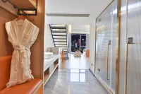 Chongqing Ashan River View Hotel (Jiefangbei Raffles Square Branch)