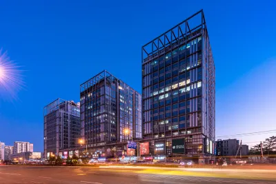 Lanting Hotel (Beijing Songjiazhuang Metro Station) Hotels in Jinsong and Panjiayuan Area