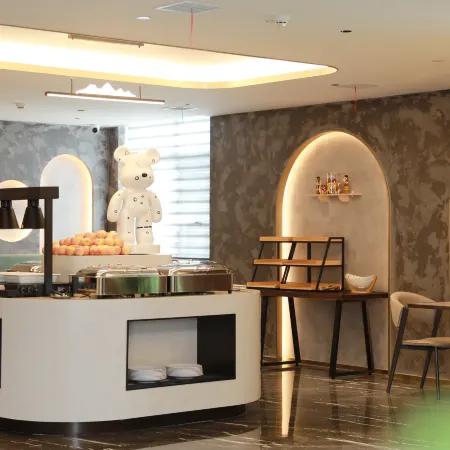 Street Guest Knights Hotel