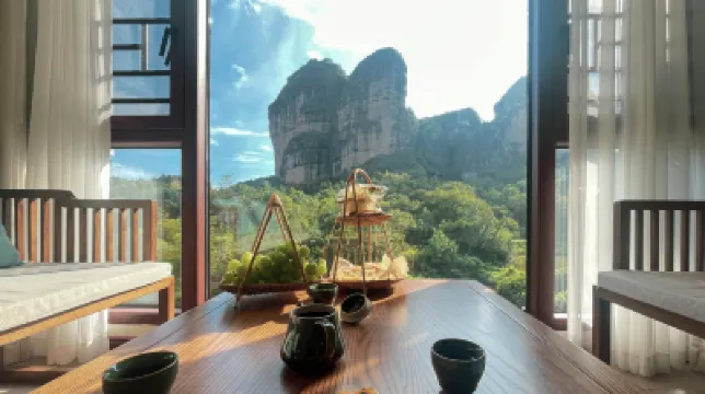 Longhushan Road Township Family Banquet Homestay Hotels near The Cliff Tomb