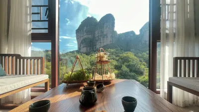 Longhushan Road Township Family Banquet Homestay Hotels near Elephant Trunk Mountain Geopark