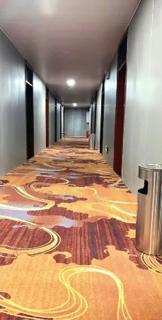 Huocheng Yinruo Residential Residence Отели в г. Хочен