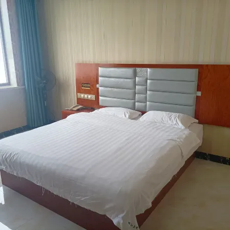 Longyun Hotel