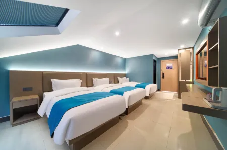 Yiwu Shunlong Hotel (Yiting Branch) Отели рядом с достопримечательностью «School of Modern Science and Technology, China University of Metrology (Yiwu Campus)»