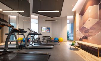 Echarm Plus Hotel (Wuxi Changjiang North Road Taihu Garden Metro Station)