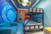 Kairui E-sports Hotel (Linyi Zhouli People's Square)