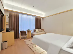 Hyakumangoku Onsen Hotel