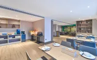 Vienna 3 Best Hotel (Huaibei Lieshan University Town Huayi Square) - sarapan