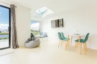 Bluebird Apartment