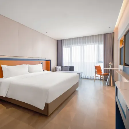 H Crystal Hotel (Shangqiu Ancient City First People's Hospital)